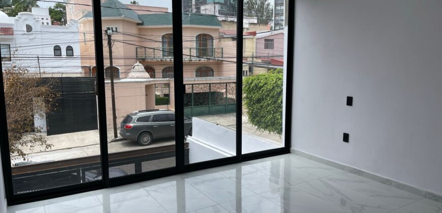 Excelente Casa en Venta en Colomos Providencia, La Guaira