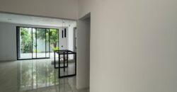 Excelente Casa en Venta en Colomos Providencia, La Guaira