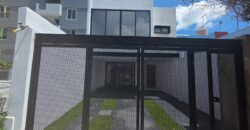 Excelente Casa en Venta en Colomos Providencia, La Guaira
