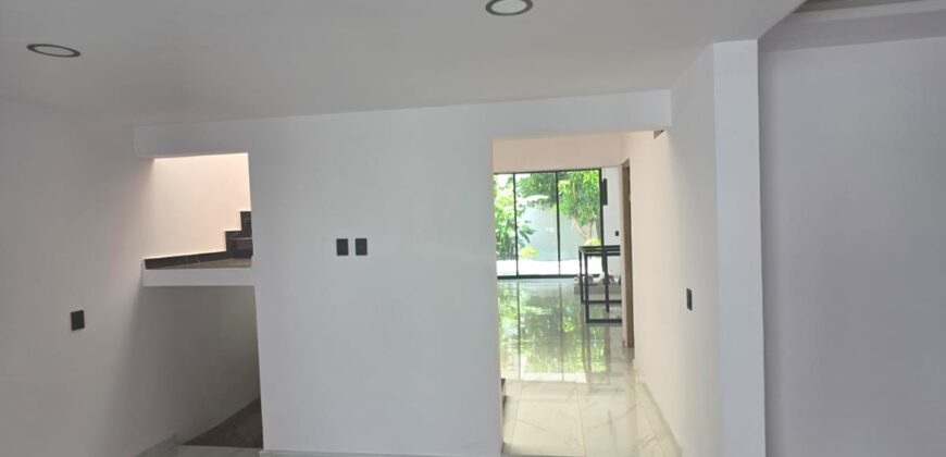 Excelente Casa en Venta en Colomos Providencia, La Guaira