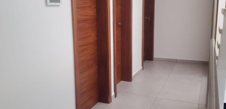 Venta Hermosa residencia en Privanza -Solares