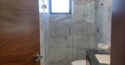Venta Hermosa residencia en Privanza -Solares