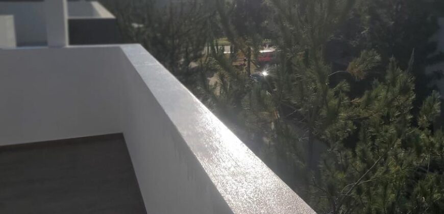 Venta Hermosa residencia en Privanza -Solares