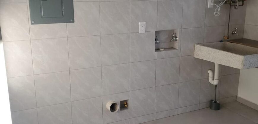 Venta Hermosa residencia en Privanza -Solares