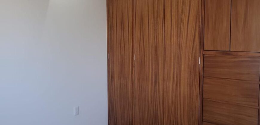 Venta Hermosa residencia en Privanza -Solares