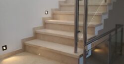 Venta Hermosa residencia en Privanza -Solares
