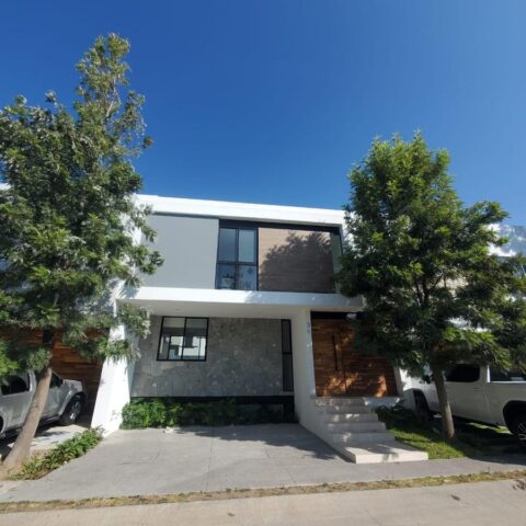 Casa Privanza Solares