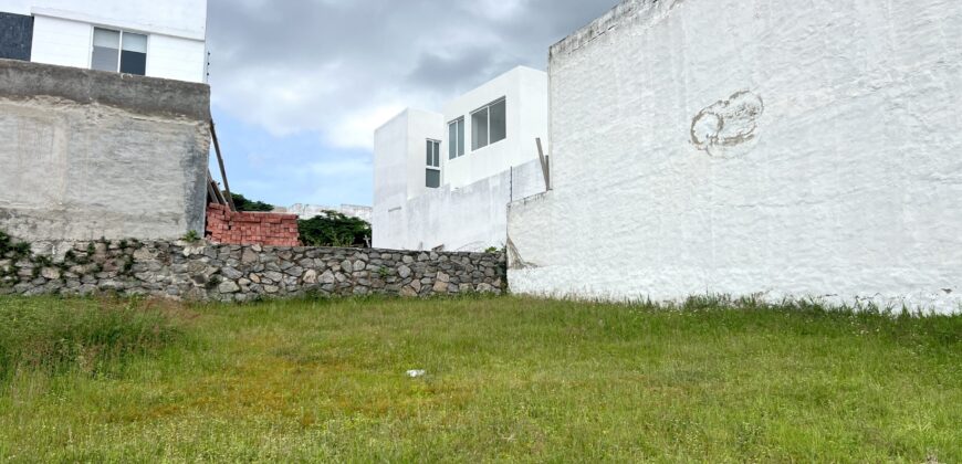 Espectacular terreno en Venta en Bosque Real, en Tlajomulco de Zuñiga