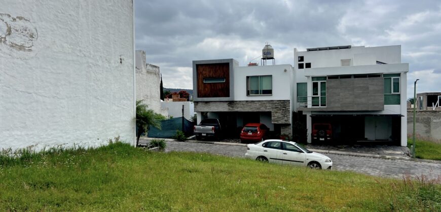 Espectacular terreno en Venta en Bosque Real, en Tlajomulco de Zuñiga