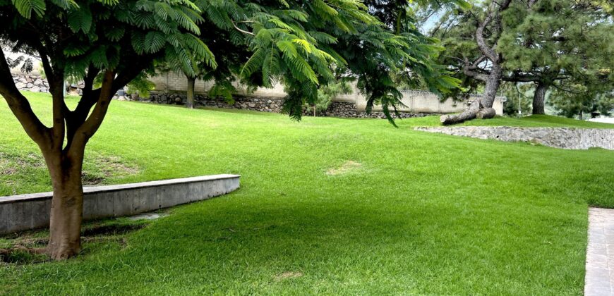 Espectacular terreno en Venta en Bosque Real, en Tlajomulco de Zuñiga