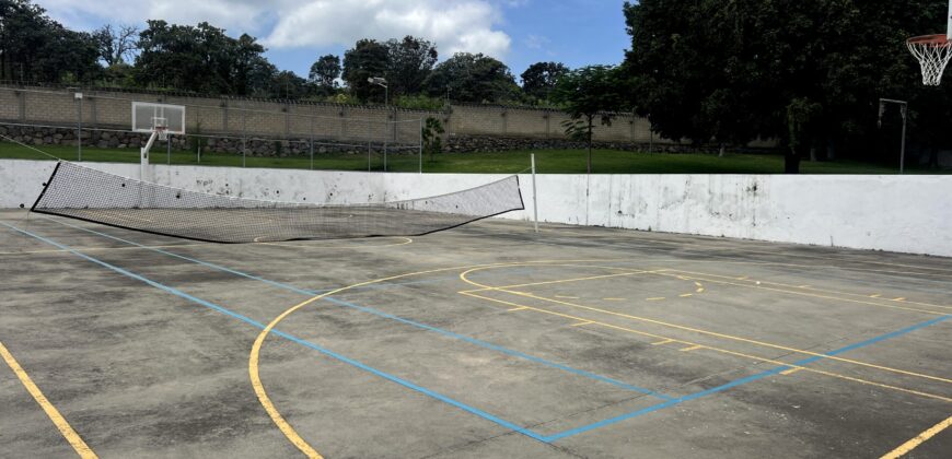 Espectacular terreno en Venta en Bosque Real, en Tlajomulco de Zuñiga