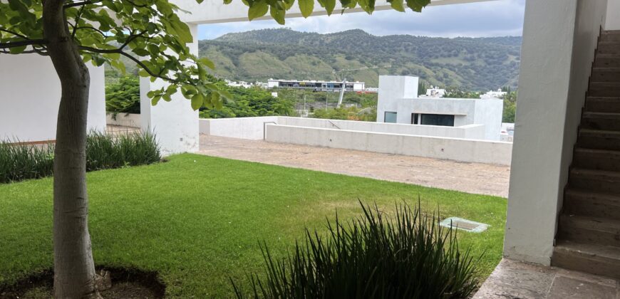 Espectacular terreno en Venta en Bosque Real, en Tlajomulco de Zuñiga