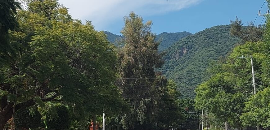 Terreno en Ajijic, en uno de los mejores Fraccionamientos