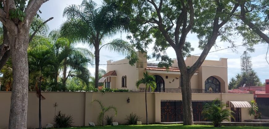 Terreno en Ajijic, en uno de los mejores Fraccionamientos