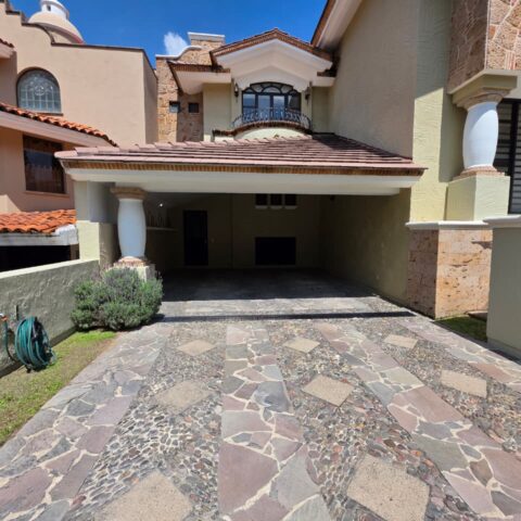 Espectacular Residencia en Puerta de Hierro – Coto Castilla la Vieja