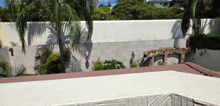 Espectacular Residencia en Puerta de Hierro – Coto Castilla la Vieja