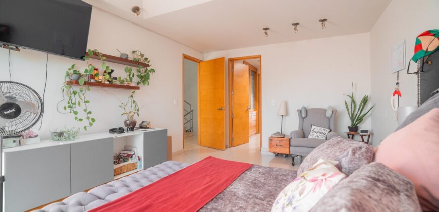 Casa en Venta, Av Sta Margarita  calle Culumus 125, Fracc. Valle Esmeralda