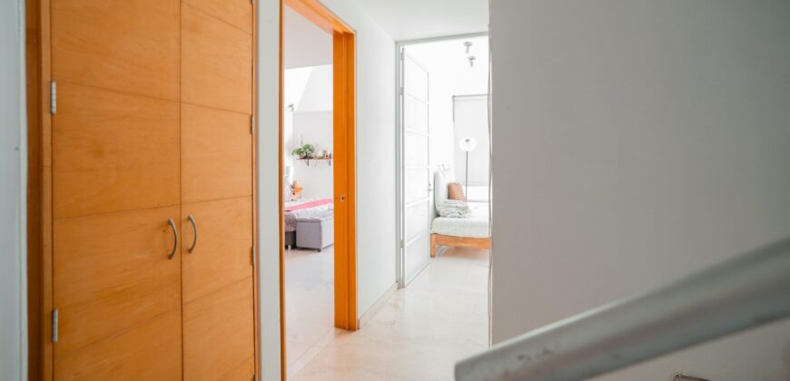 Casa en Venta, Av Sta Margarita  calle Culumus 125, Fracc. Valle Esmeralda